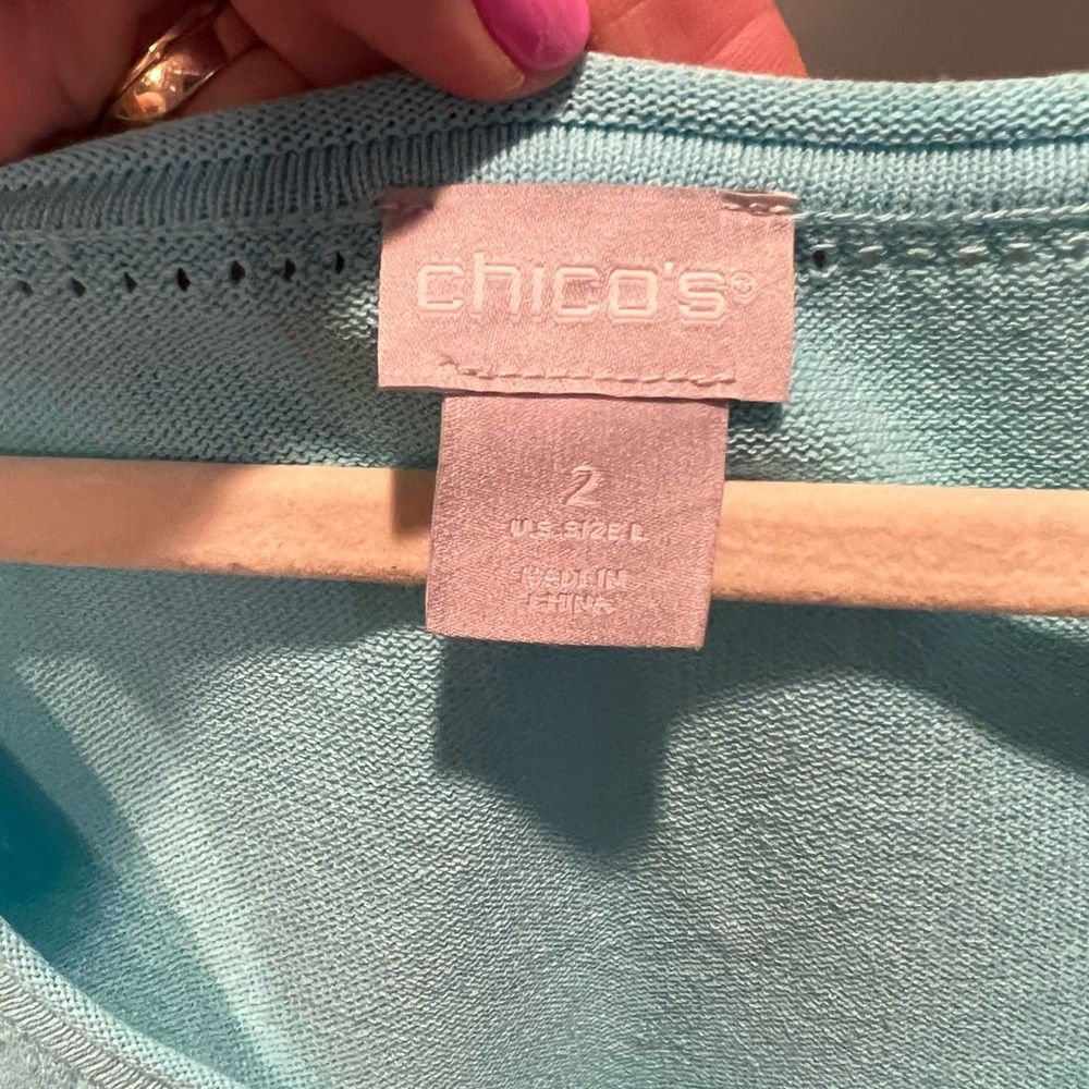 Chico’s top size large - Picture 2 of 3